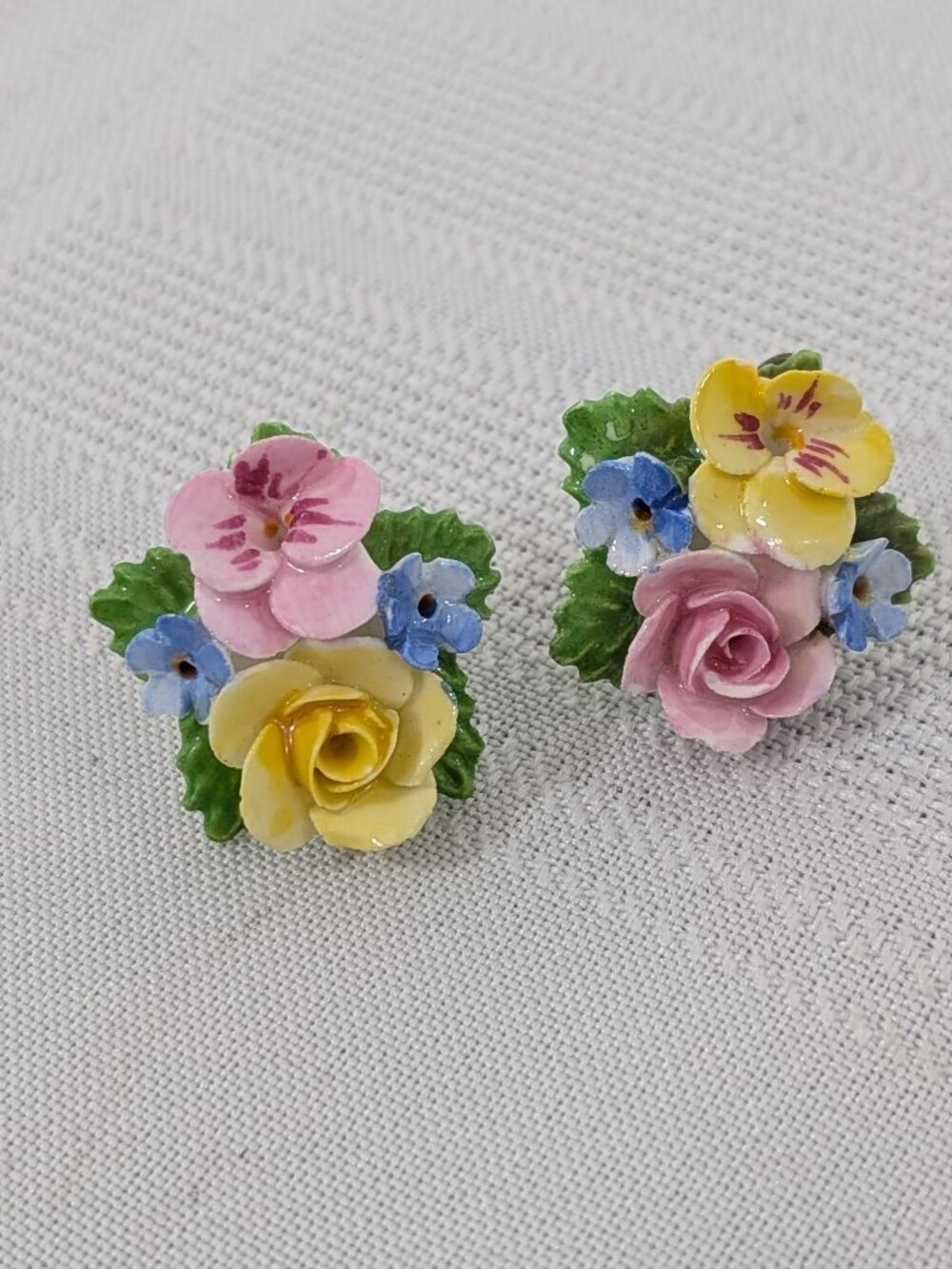 Vintage pair of colorful floral porcelain bone china earrings - Denton England